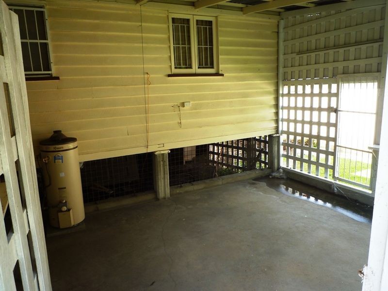 1 Georges Lane, Newtown QLD 4305