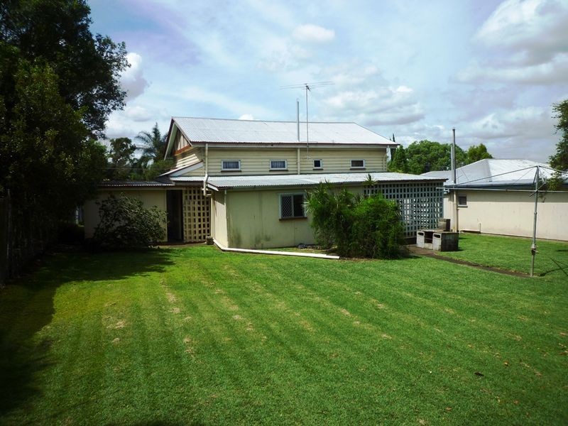 1 Georges Lane, Newtown QLD 4305