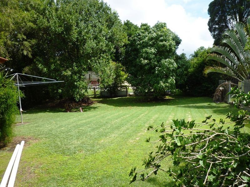 1 Georges Lane, Newtown QLD 4305