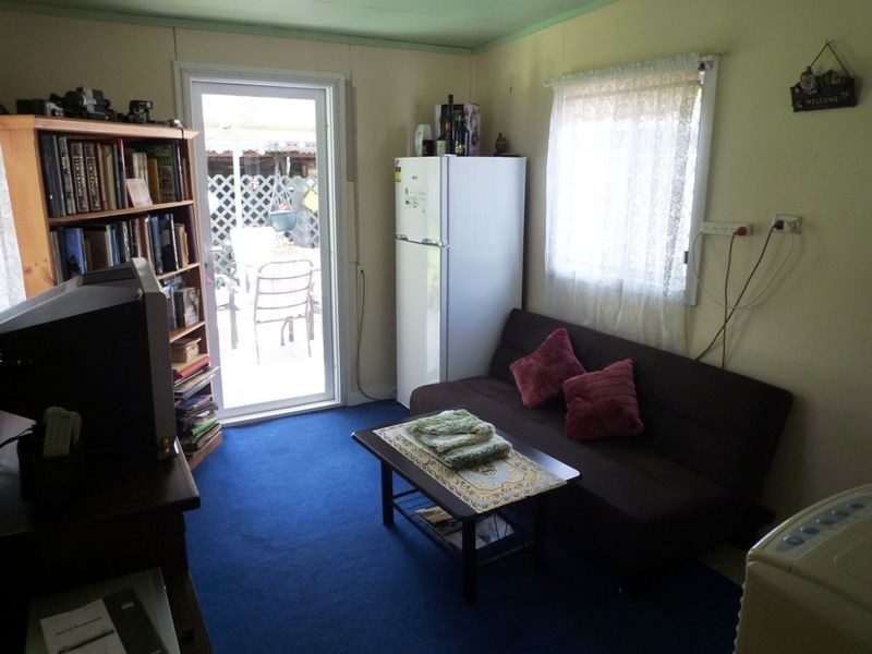 110 Robertson Road, Eastern Heights QLD 4305