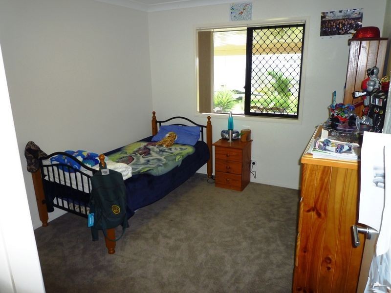 4 Overton Place, Fernvale QLD 4306