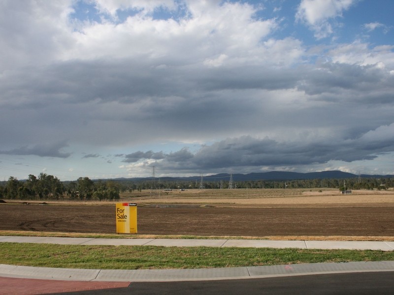 8 HABBEN COURT, Bundamba QLD 4304