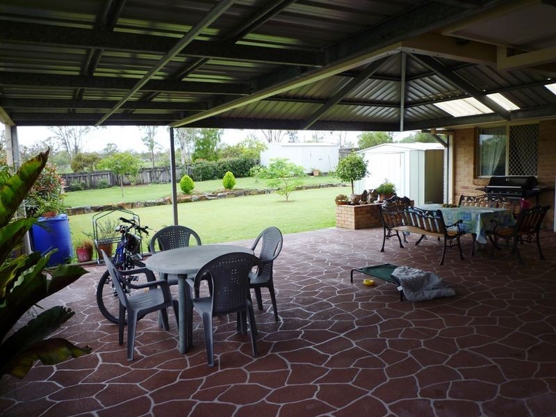 136 Equestrian Drive, Yamanto QLD 4305