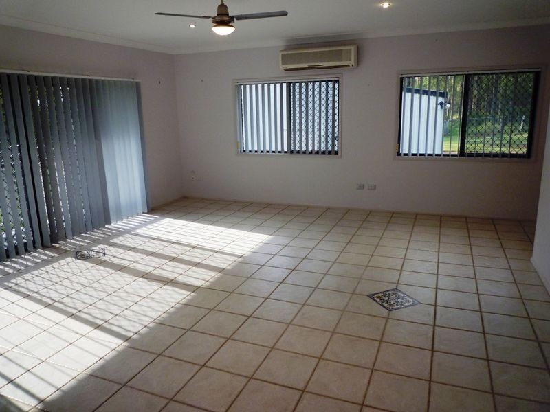 38 Eastfield Court, Deebing Heights QLD 4306