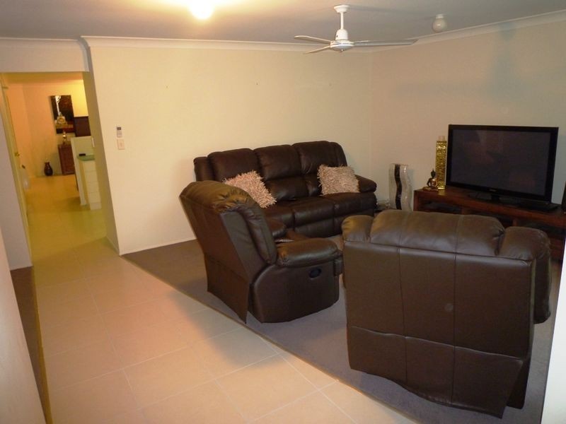 21 Sandalwood Drive, Yamanto QLD 4305