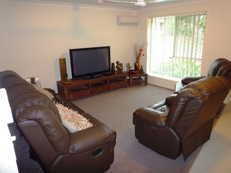 21 Sandalwood Drive, Yamanto QLD 4305