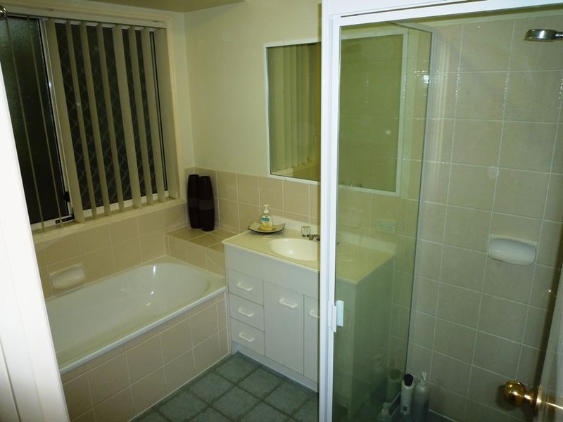 21 Sandalwood Drive, Yamanto QLD 4305