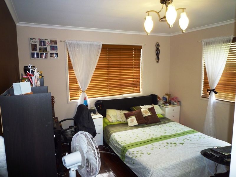 1 Aberdeen  Street, Bundamba QLD 4304