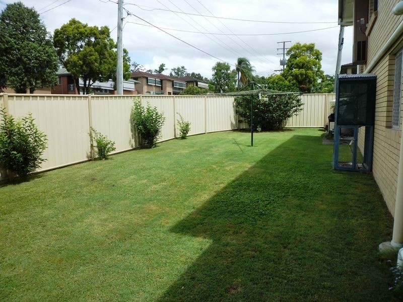 1 Aberdeen  Street, Bundamba QLD 4304