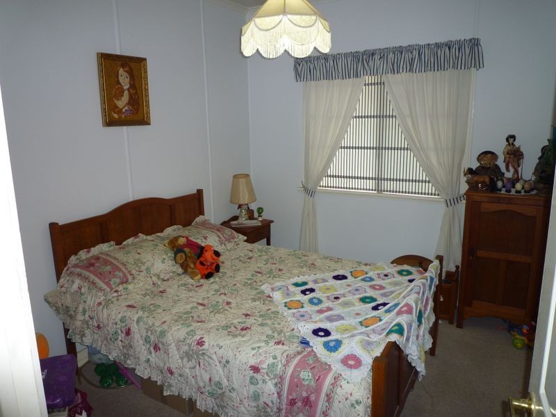 190 Blackstone Road, Silkstone QLD 4304