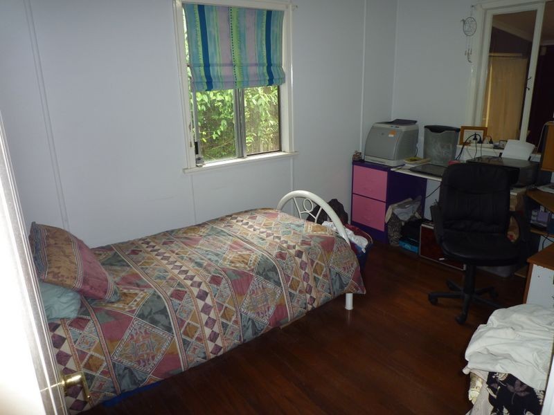 190 Blackstone Road, Silkstone QLD 4304