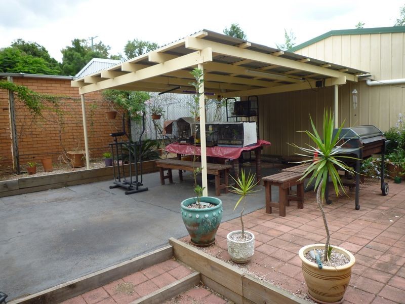 190 Blackstone Road, Silkstone QLD 4304