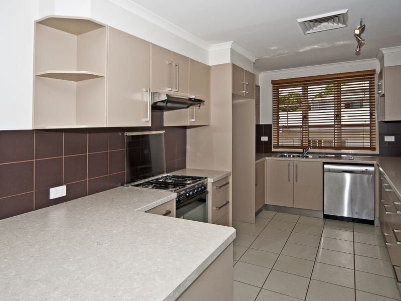 28 Morris Street, Silkstone QLD 4304