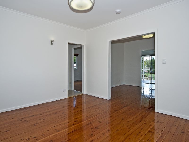 28 Morris Street, Silkstone QLD 4304