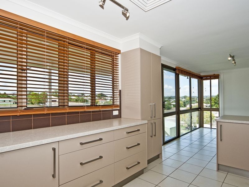 28 Morris Street, Silkstone QLD 4304