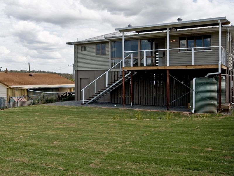 28 Morris Street, Silkstone QLD 4304