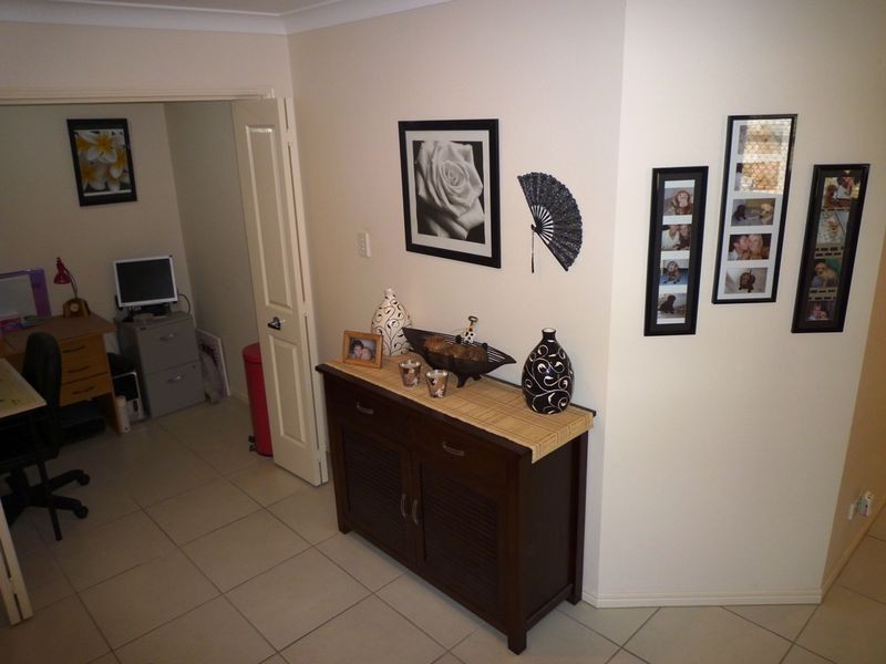 27 Benjamin Court, Yamanto QLD 4305