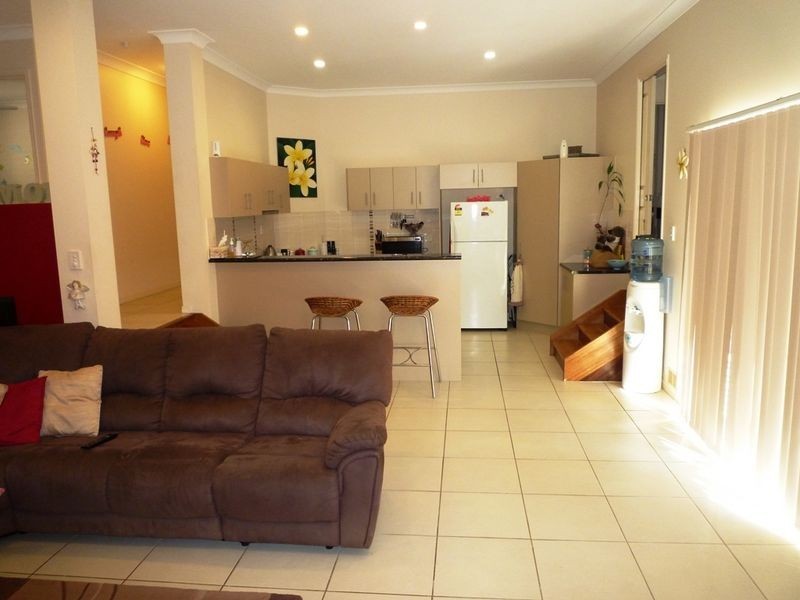 27 Benjamin Court, Yamanto QLD 4305