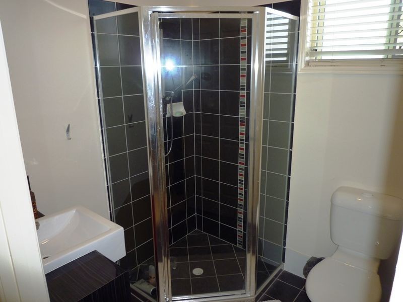 27 Benjamin Court, Yamanto QLD 4305
