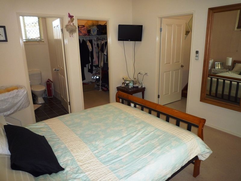 27 Benjamin Court, Yamanto QLD 4305