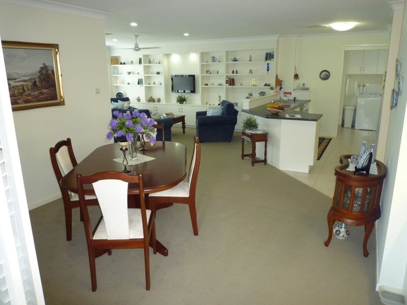 1/45 Sealy Street, Silkstone QLD 4304