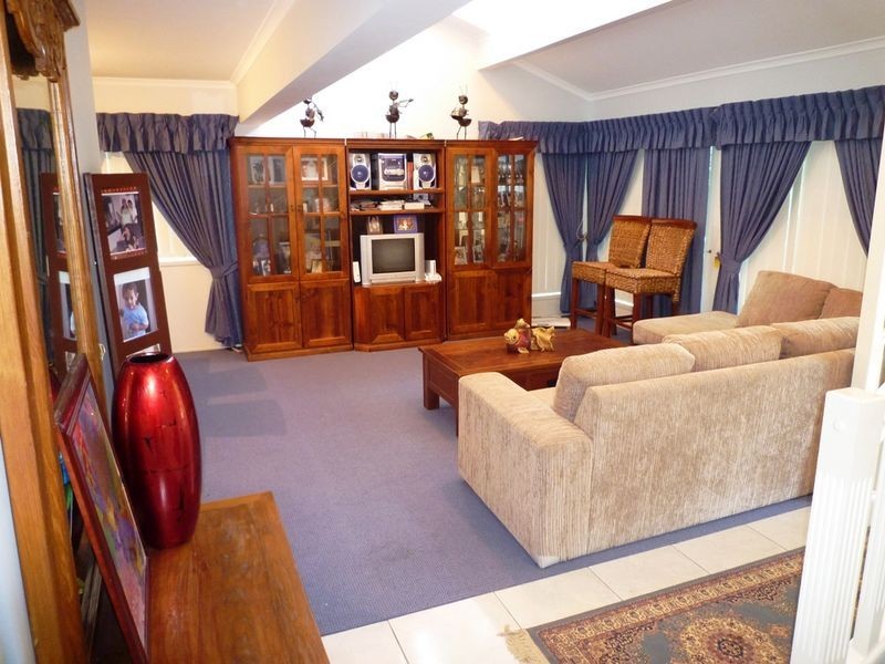 7 Helmsley Court, Yamanto QLD 4305
