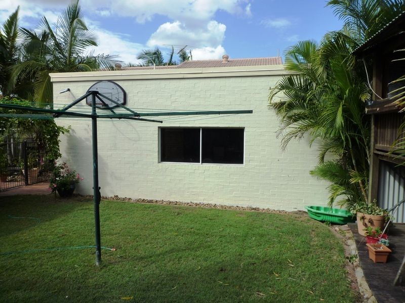7 Helmsley Court, Yamanto QLD 4305