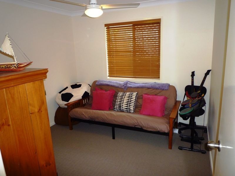 4 Oregon Close, Yamanto QLD 4305