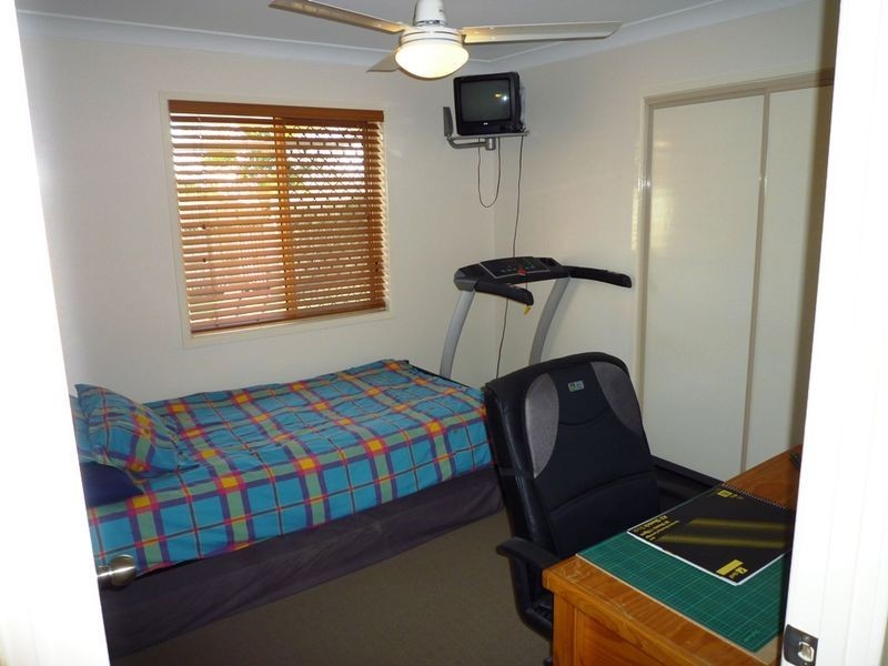 4 Oregon Close, Yamanto QLD 4305