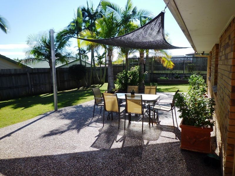 4 Oregon Close, Yamanto QLD 4305