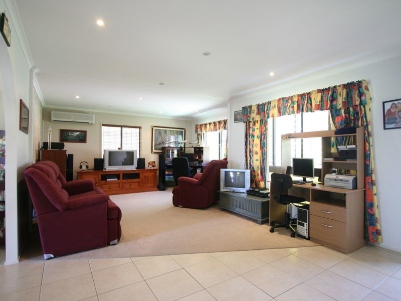 15 KEPPEL STREET, Yamanto QLD 4305