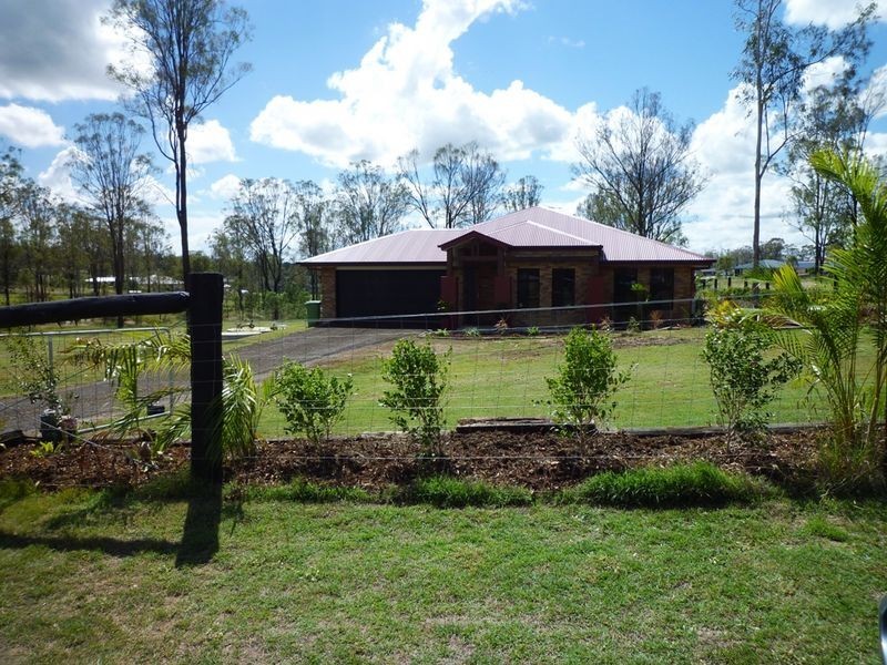 20 Stephenson Crescent, Kensington Grove QLD 4341