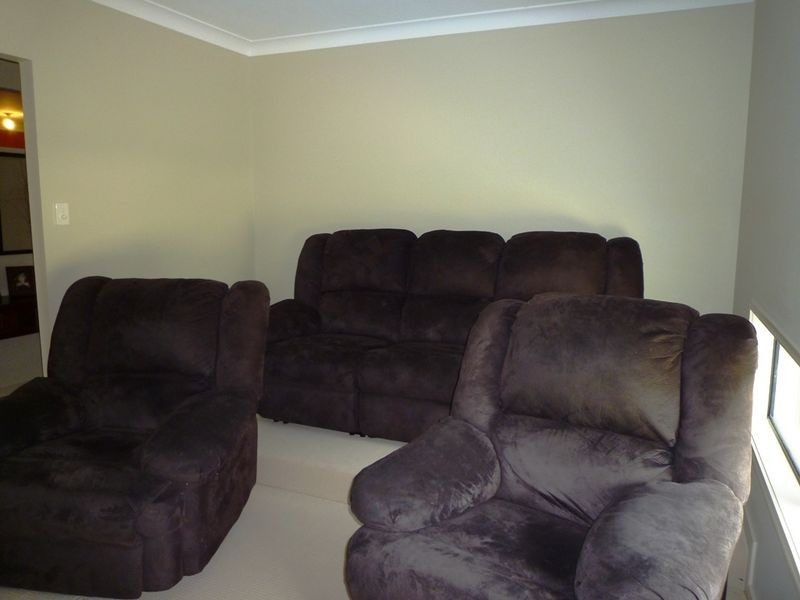 20 Stephenson Crescent, Kensington Grove QLD 4341