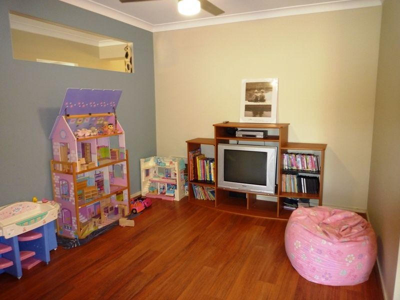 20 Stephenson Crescent, Kensington Grove QLD 4341