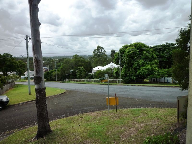 2 Shenton Street, Coalfalls QLD 4305