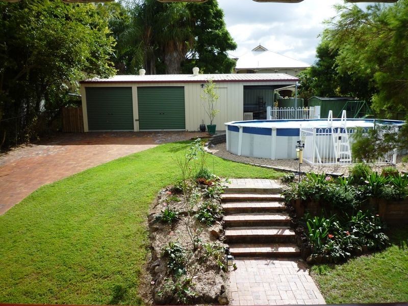 9 Montauban Street, Newtown QLD 4305