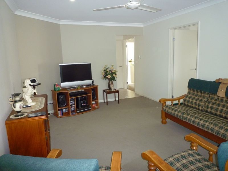 2/45 Sealy Street, Silkstone QLD 4304