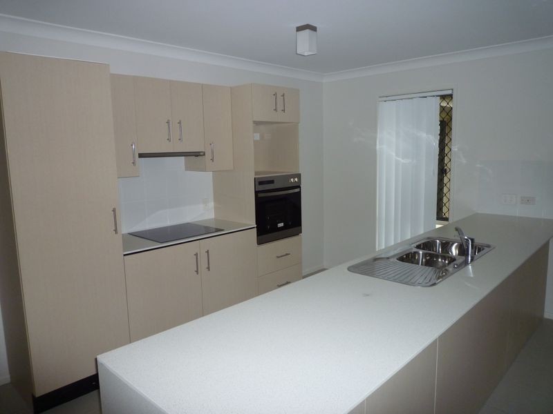 31 Powells Road, Yamanto QLD 4305