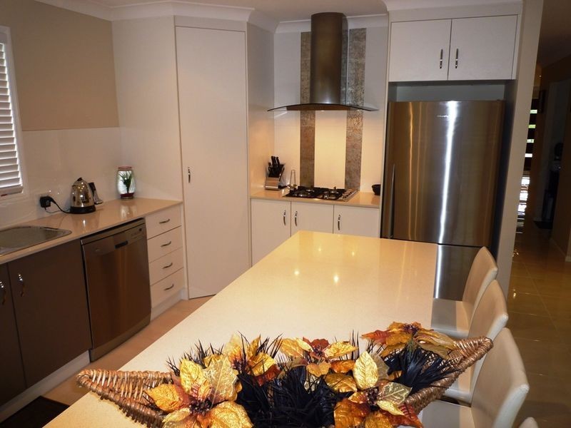 9 Waight Street, Rosewood QLD 4340