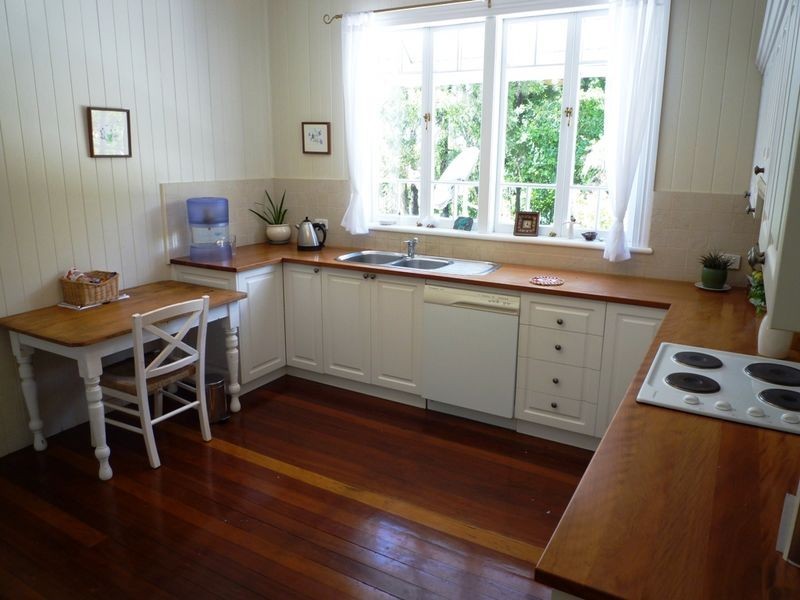 46 Whitehill Road, Eastern Heights QLD 4305