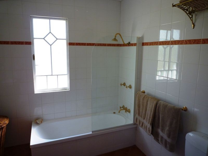 46 Whitehill Road, Eastern Heights QLD 4305