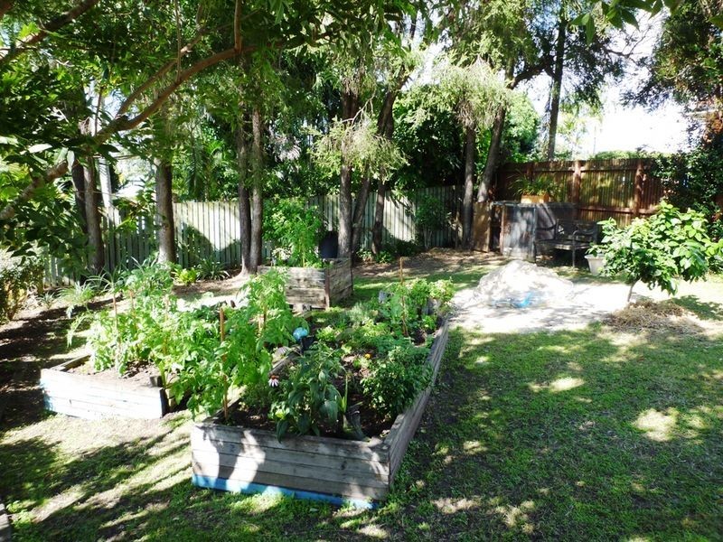 46 Whitehill Road, Eastern Heights QLD 4305