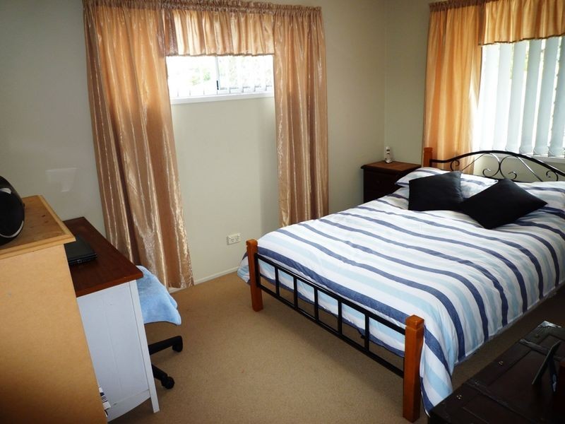 17 Toft Drive, Raceview QLD 4305