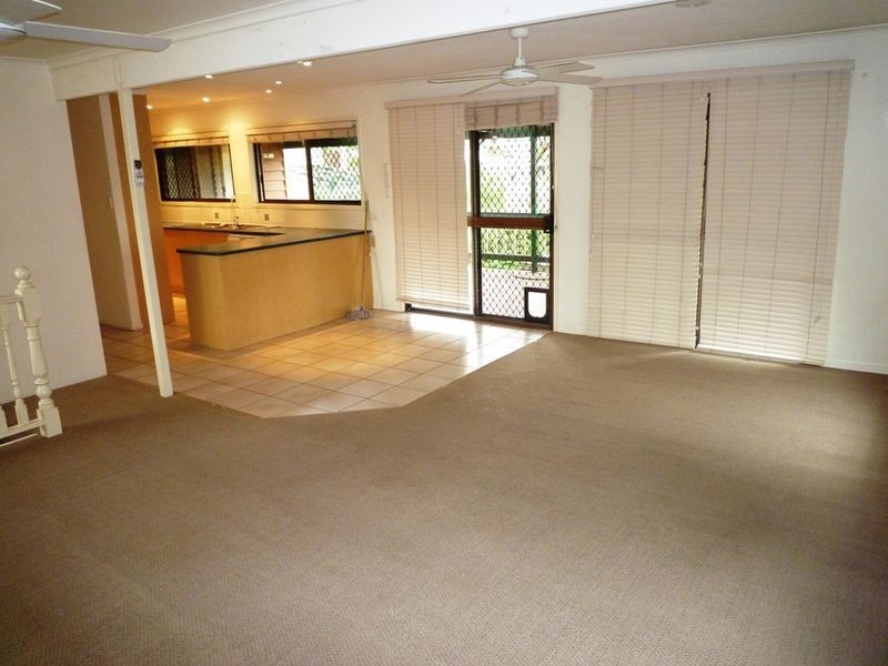 2 Dolben Street, Willowbank QLD 4306