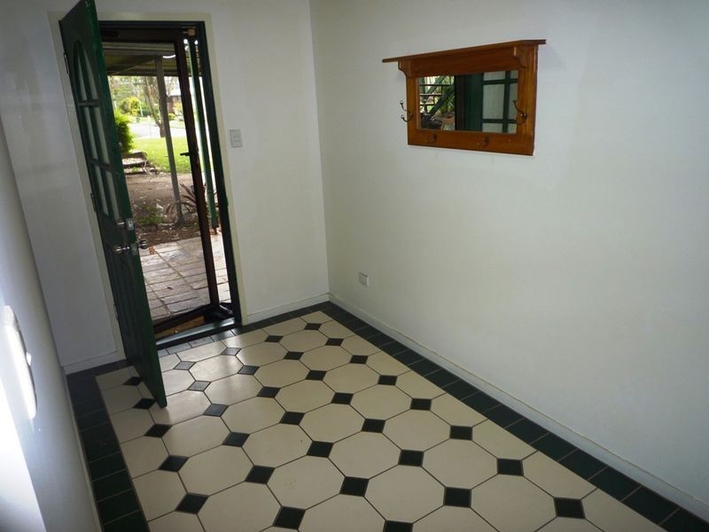 2 Dolben Street, Willowbank QLD 4306