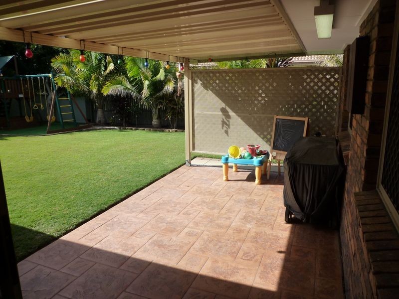 22 Discovery Street, Flinders View QLD 4305