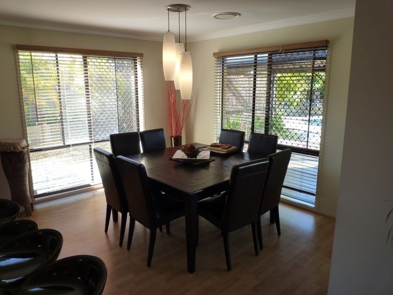 14 Alexandra Close, Flinders View QLD 4305