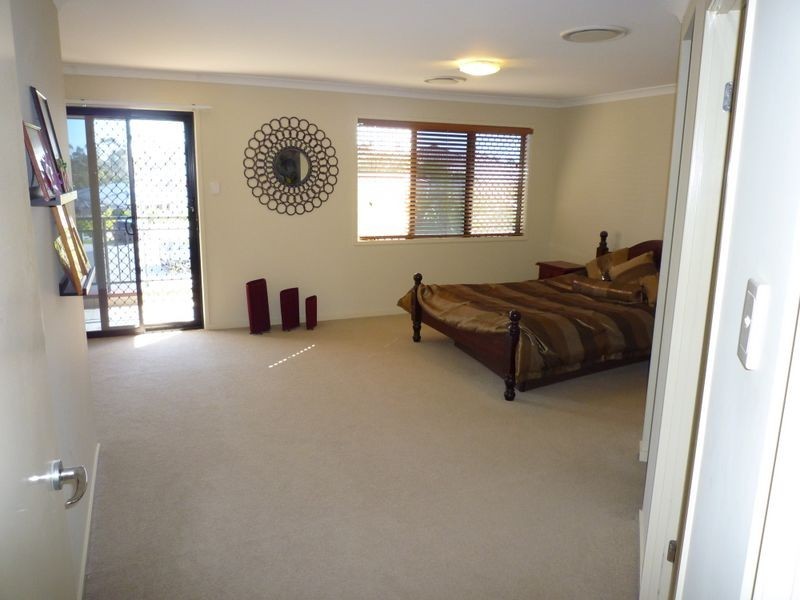 14 Alexandra Close, Flinders View QLD 4305