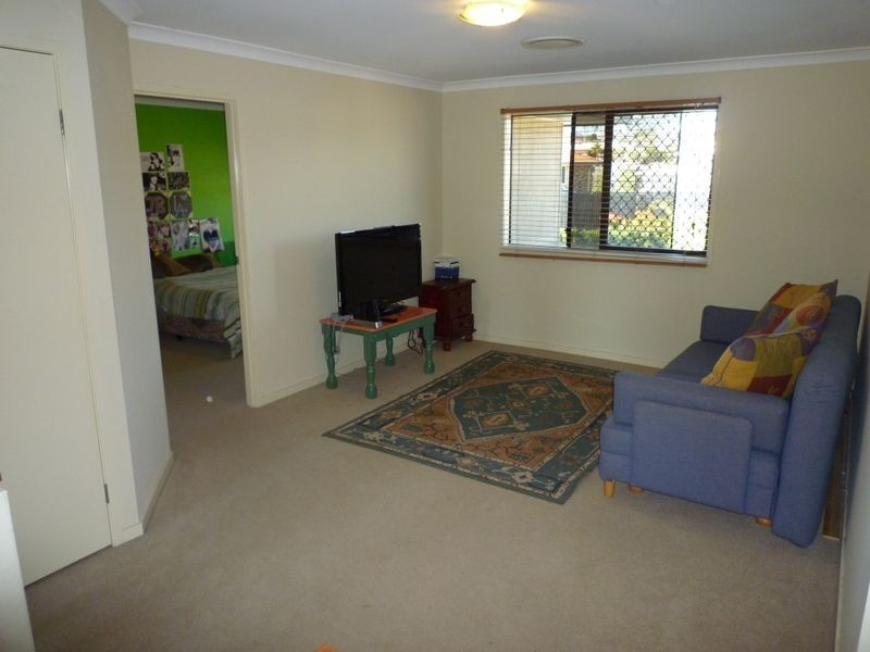 14 Alexandra Close, Flinders View QLD 4305