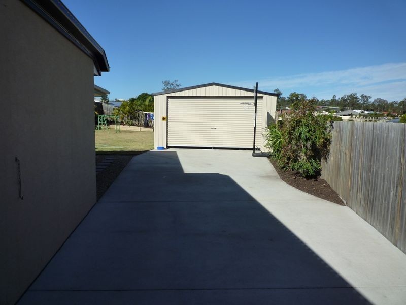 14 Alexandra Close, Flinders View QLD 4305